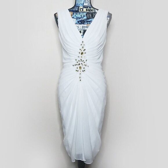 TADASHI SHOJI Embellished Chiffon Cocktail Dress V-Neck Sleeveless Knee Length - Picture 2 of 16